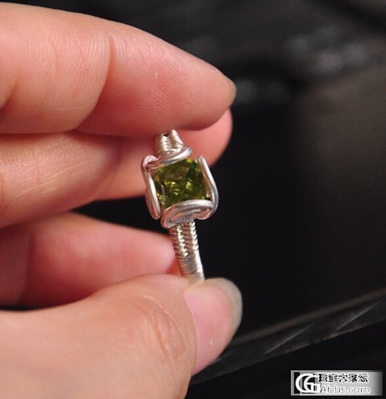 新手手工绕线银戒指嵌橄榄石_橄榄石戒指银