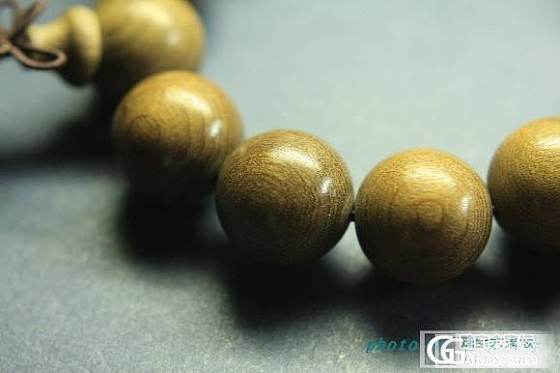 [晋京木斋--出售中]--手串阴沉金丝楠黄料1.8x12+1_文玩