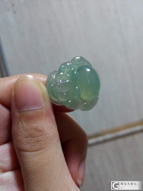小佛一只，留或不留，请大家给点建议（新增白天照片）_翡翠