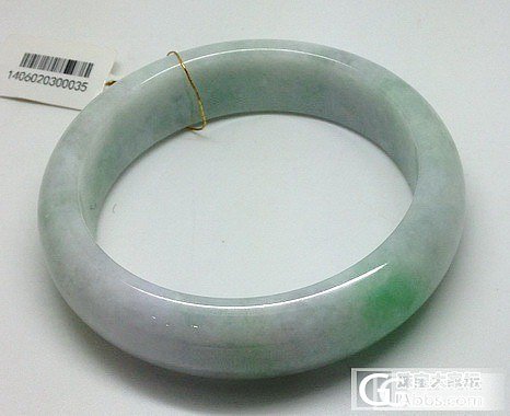 春带彩手镯可买么？_翡翠