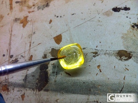历时一个月金珀阴雕与纯金粉和大漆的完美结合，求闪闪对得起用心_琥珀
