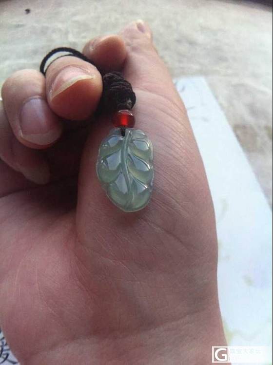 翡翠晴水荧光小叶子，可用耳线做单边耳坠，200出_翡翠