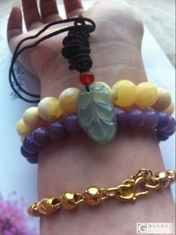 翡翠晴水荧光小叶子，可用耳线做单边耳坠，200出_翡翠