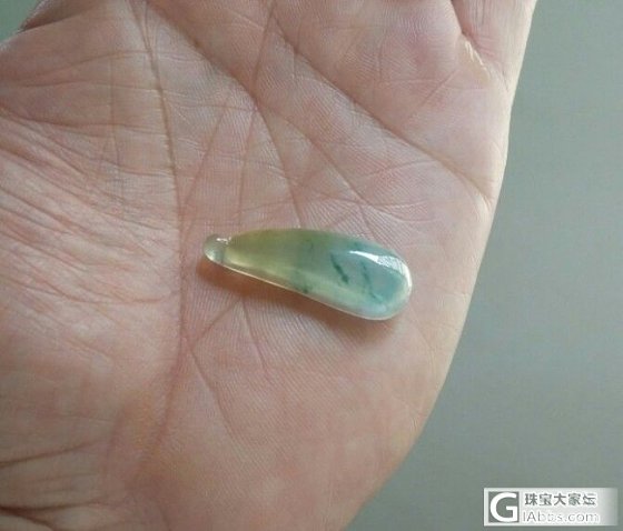 翡翠起荧双色水灵鼓瓜_翡翠