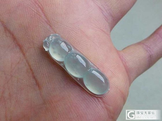 浅蓝色的翡翠，木那料_翡翠