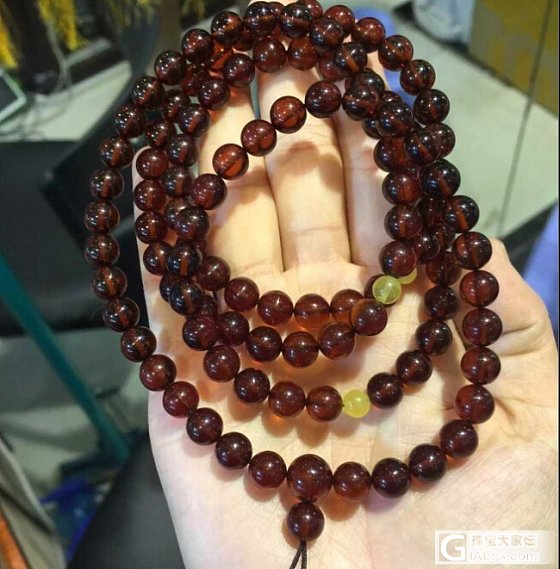 8-10  108血珀佛珠_有机宝石