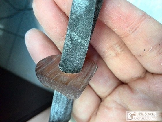技术贴+求金币！图解纯手工琥珀戒！圈！制作过程我真是发福利好么~_蜜蜡打磨
