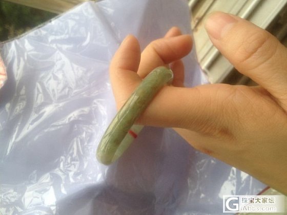 我买的入门级得手镯！！细条，大神来看看_翡翠