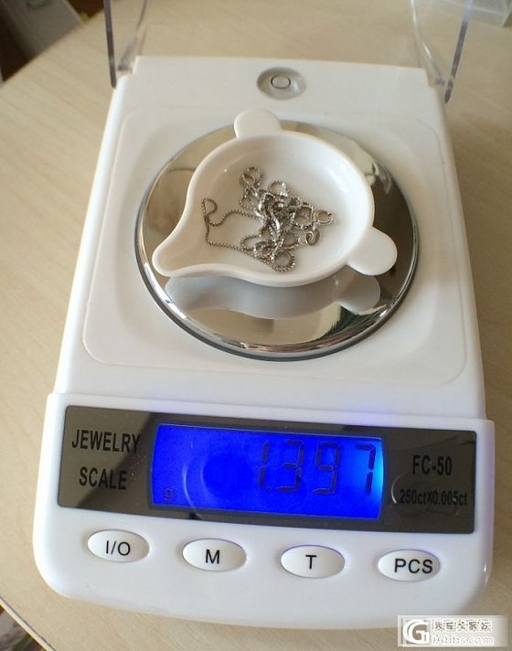 尖晶，翠榴，坦桑，钻石挂件，珍珠耳环，楼主筹米打酱油。_宝石