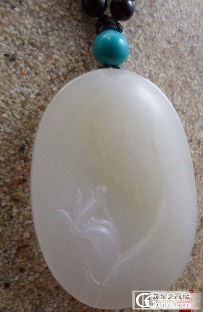 这块又是什么料的呢？是真皮吗？值得收藏吗？_和田玉