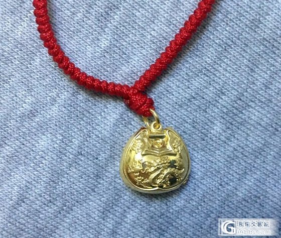 宝宝的老凤祥小锁，求闪必还!必还!_吊坠金
