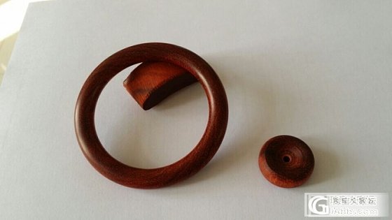 辛苦手工帝了，等了半个月，圈口小了带不上，10mm宽，57-58的叶紫檀手镯送平..._珠宝