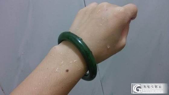 O(∩_∩)O哈哈~缘分来的碧玉圆条镯子_碧玉