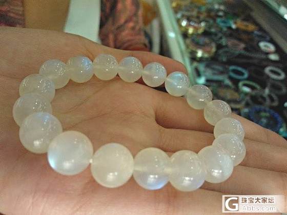 为紫牙乌筹米，转11.5m大珠奶油月光，体干净，颗颗蓝光_宝石