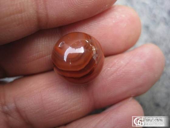 精品南红珠子两颗----“药师珠”和“缠丝珠”_玉石