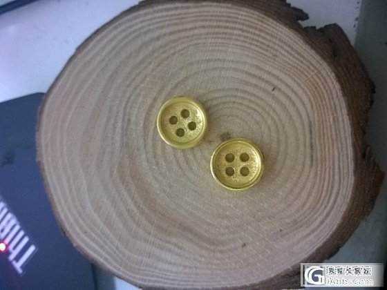 坚持渣图秀黄金_耳钉金