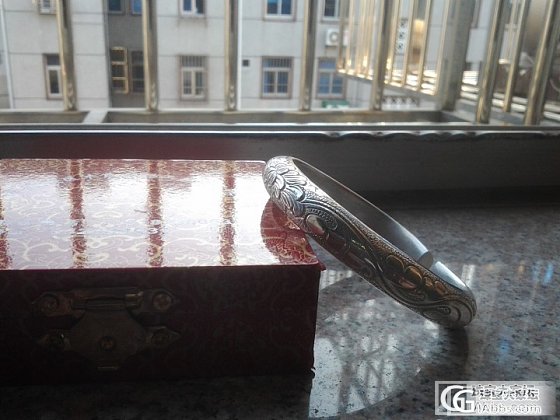 交换金子或小克重银镯子或53-54圈口的翡翠镯子，圆条河贵妃都是这个圈口的_金