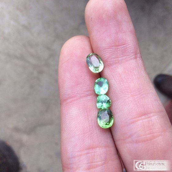 可愛小小沙沙_刻面宝石沙弗莱