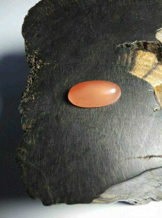 非红蛋面、粉晶水滴、天河蛋面和随形裸石_珠宝
