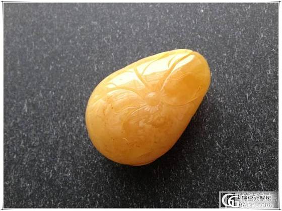 【浮木精品】温润饱满的大鲤鱼黄蜜蜡吊坠~蜡质很实~_有机宝石