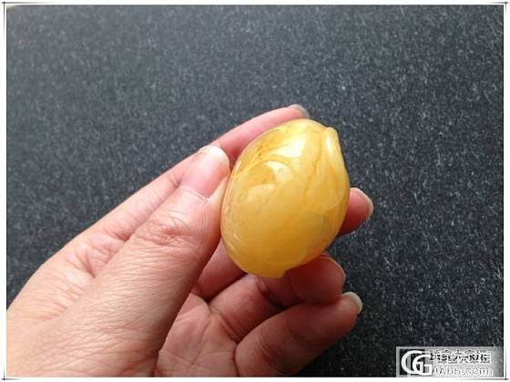 【浮木精品】温润饱满的大鲤鱼黄蜜蜡吊坠~蜡质很实~_有机宝石