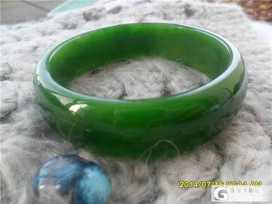 ***夏之艳***收藏级俄碧玉阳绿宽条手镯58MM_碧玉