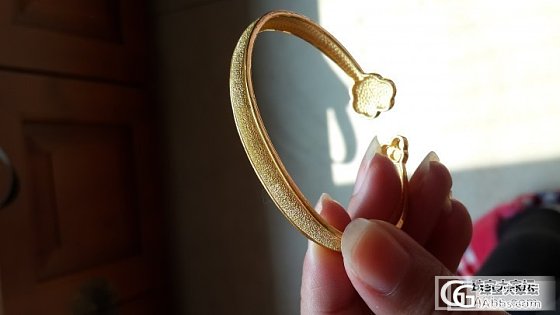 双节礼物，周大福的小镯子和小戒指_手镯戒指金