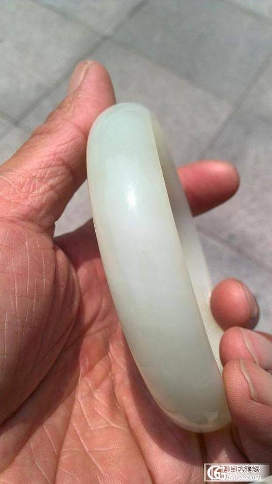 完整干净白玉超大口臂镯_手镯白玉