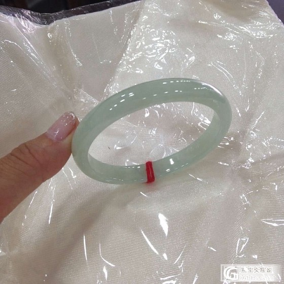几条美美的贵妃手镯_翡翠