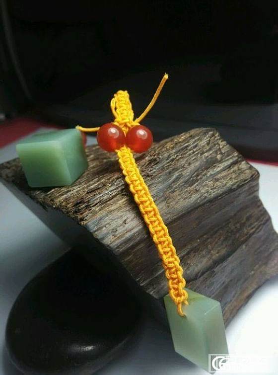 俄老坑鸭蛋青印纽，大家看怎样_玉石