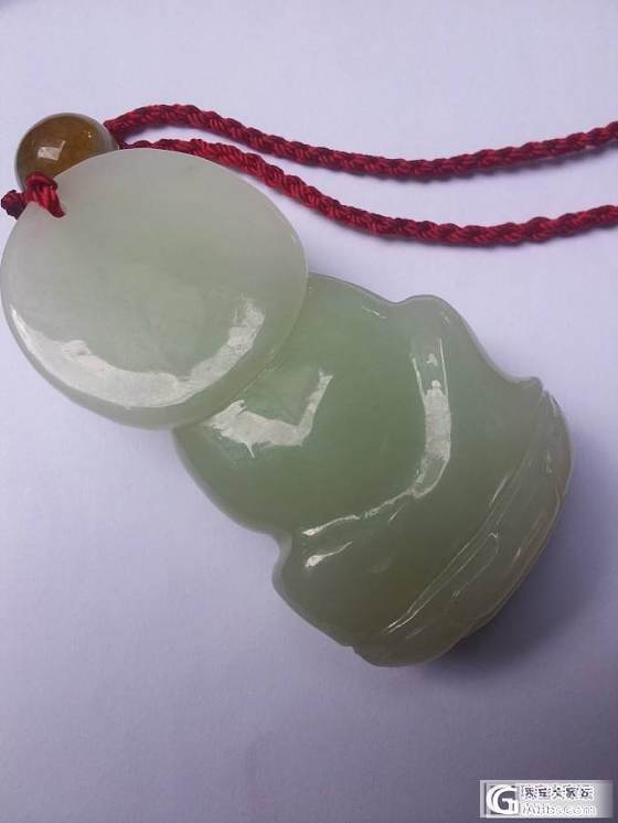 大师们帮帮看看，这那的料？_挂件和田玉