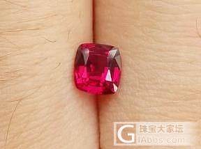 发现一颗小红宝_名贵宝石