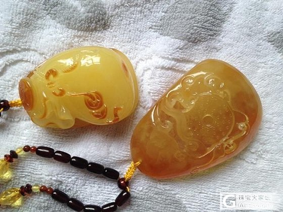求鉴定 还有一张更清晰的，上张图传不上去了。_蜜蜡