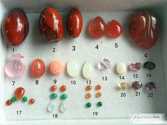 转众多裸鸡：南红、碧玺、欧泊、理辉石、日光石等_珠宝