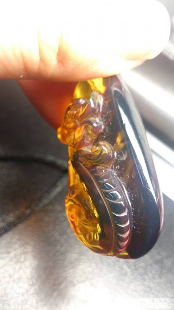 转缅甸金蓝莲花、红茶珀螭龙、半蜜半珀小狐狸_有机宝石