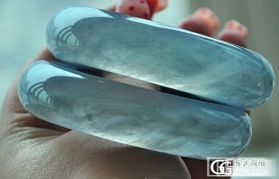 看看好的蓝水镯子什么样!_手镯翡翠