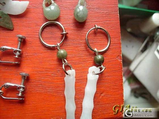 自己做的首饰多半为翡翠玉石和珍珠贝母的_串珠饰品制作