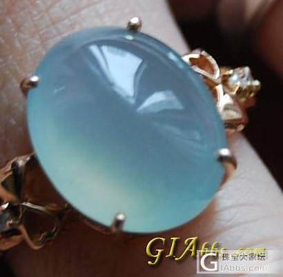 这件戒指有蓝水吗？请估个价吧_翡翠
