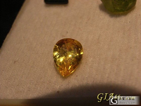 超闪金色绿柱石_刻面宝石宝石