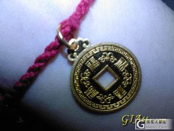 挂在手上的小金件_金