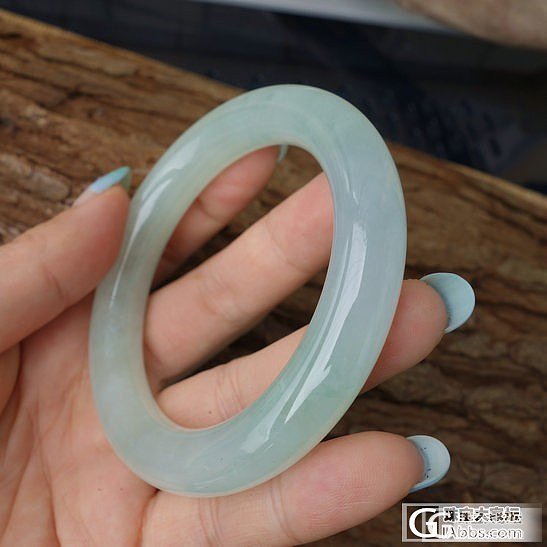 昨天入的中小五56/11.5带淡绿底色圆条11不放地址了_翡翠
