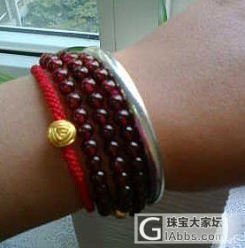 编了红绳和小珍长蒜一起戴_手镯编绳珠串石榴石银