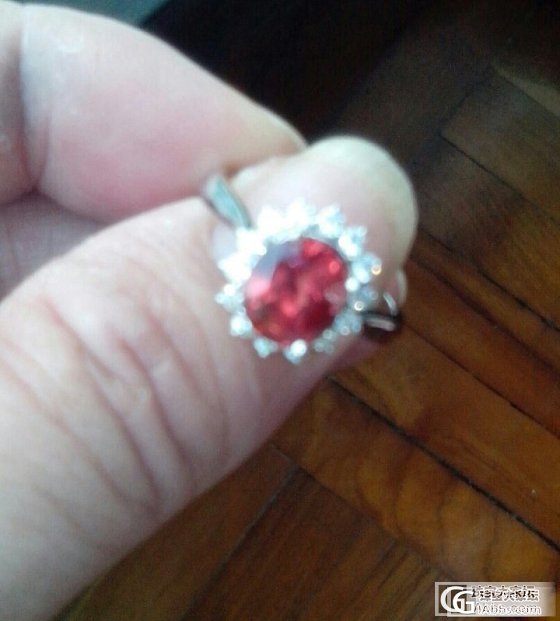 算是莲花吗?(上图)_蓝宝石