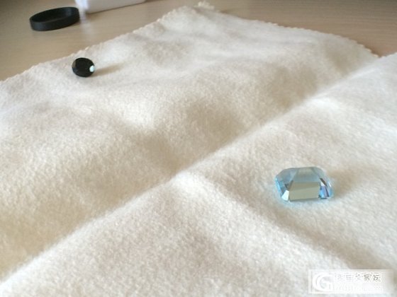 转碧玺、尖晶、托帕，新手当矿标也不亏的。_宝石