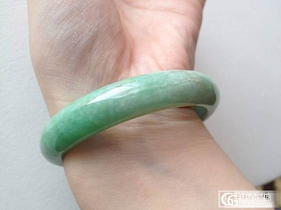 满绿的镯子和指环~~_翡翠