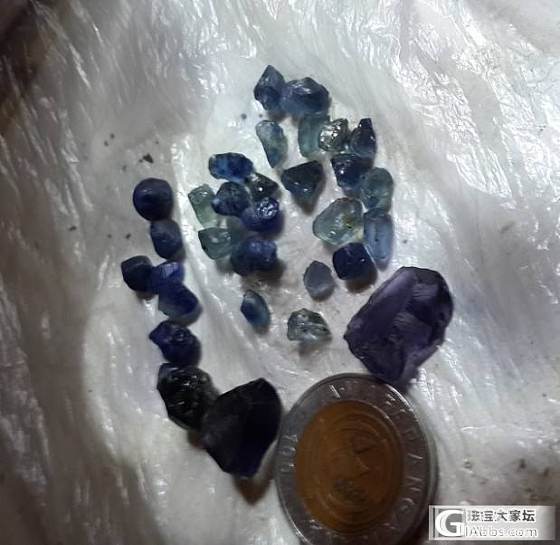 原石大家没兴趣这才不是假货重新发有很多照片传不上来_刻面宝石宝石