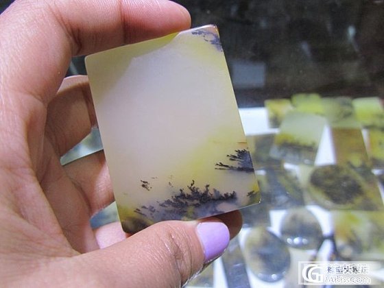 真石汉子~花花世界中的花草石_珠宝