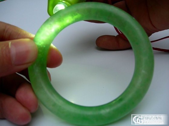 大家帮看看这绿圆条是A货，还是C货？擦亮眼睛快看看啊？_翡翠