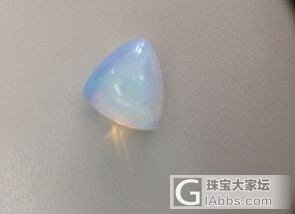 刚刚拿了两颗欧泊，大家给看看_宝石