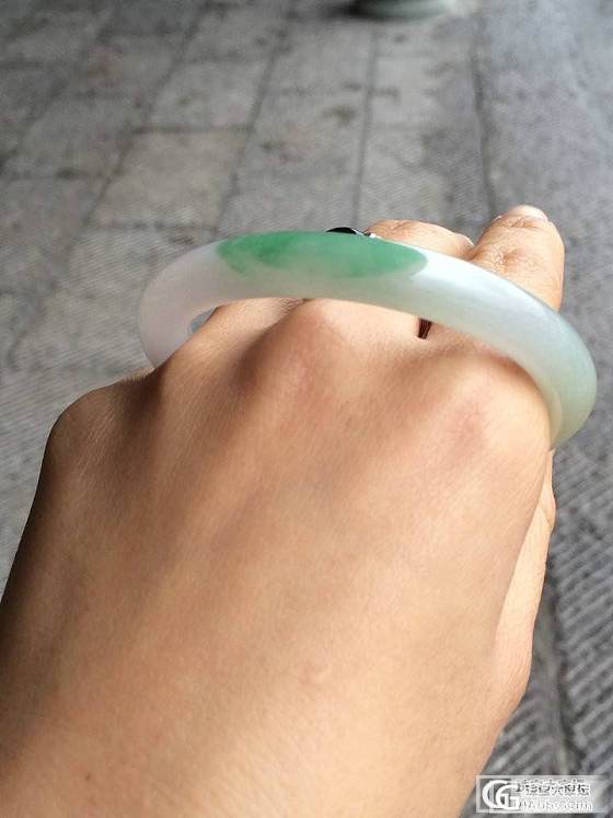 【琢玉居】两条种好水足白底青手镯_翡翠